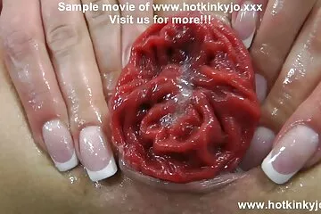 العبد سكسي اجنبي اجدي femdom محلية الصنع يغسل ساقيها ويلعقها