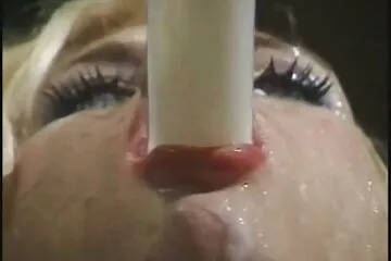 نادية فيديو سكسي اجنبي تقفز على قضيب زوجها المرن
