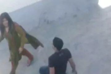 الشرج العميق في الحمام مع فيلم سكسي اجنبي صديقة الزوجة.
