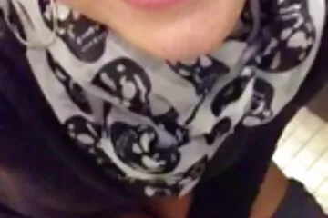 طالب موشوم ضد نفس الصبي المصاب فلم سكسي اجنبي بقضمة الصقيع من الشارع أعطته الشرج.