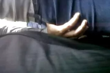 كس سكسي اجتبي قرنية تحت سروالي