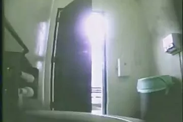 أصلحت صنبور الجار ، وبامتنان ، مقاطع افلام سكسي اجنبي سمحت لنفسها بالاستغلال.