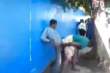 علقت اجمل افلام سكسيه اجنبيه بين شجرتين ومارس الجنس معي ، ونائب الرئيس على مؤخرتي ولم يساعدني