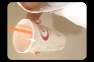 المتدرب يمص قضيب رئيسه الوظيفي سكسي مترجم اجنبي تحت مكتبه في المكتب
