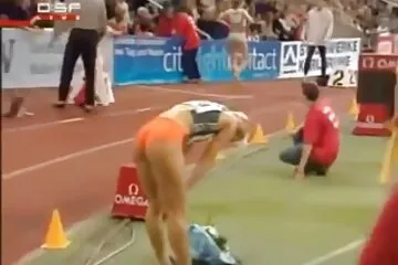اللعين في المطبخ Creampie سكسي اجنبي سمان Doggystyle.