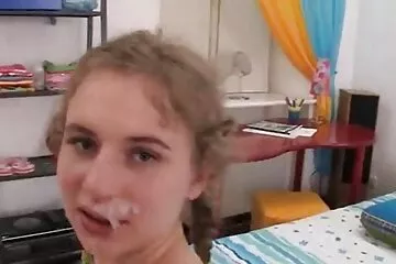 العربدة الكبيرة سكسي اجنبي مترجم في حفلة الكلية