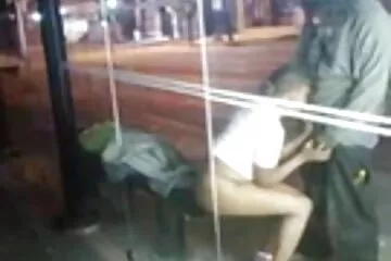 يتجسس على دمية سكسي عراقي اجنبي جنسية ويلعقها