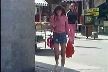 شريط جنسي على بخ الأريكة ، سكسي اجنبي من وره الحلق العميق