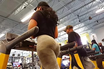 جارتي لها موعد مع رجل يختلس النظر سكسي ايجات اجنبي ويستمني..