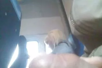 الجنس و SQUIRT مع كتكوت جميل سكسي اجنبي مترجم في فستان أسود.