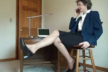 مارس الجنس لها من خلال جوارب طويلة فلم اجنبي سكسي كامل ممزقة. الحجر الصحي في المنزل وممارسة الجنس